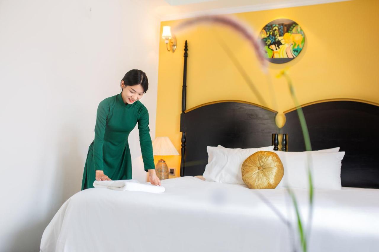 Hanoi Center Silk Boutique Hotel & Travel Exterior photo