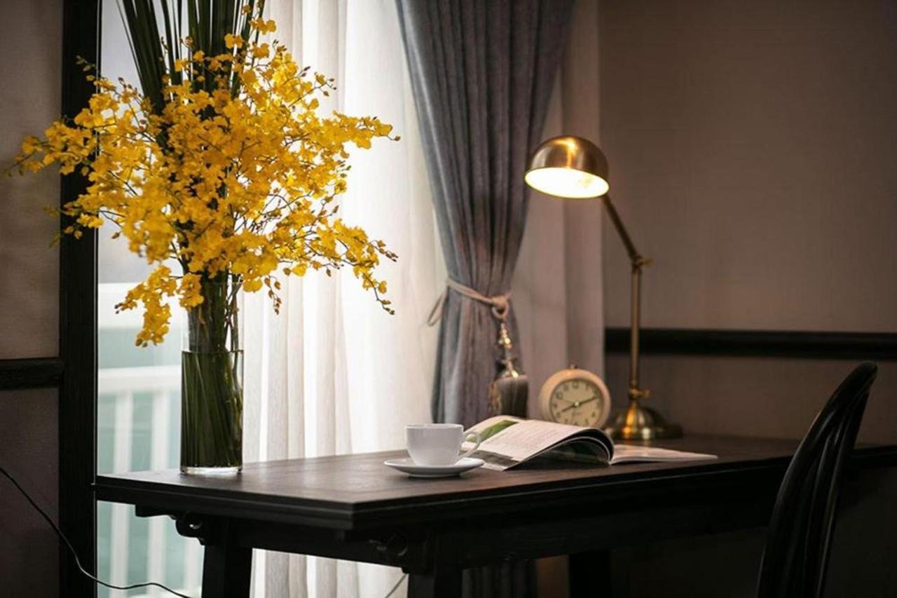 Hanoi Center Silk Boutique Hotel & Travel Exterior photo